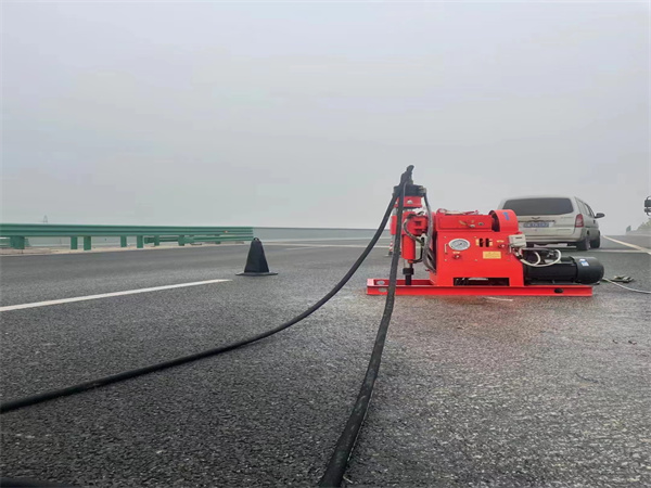 冠县马路路基路面开裂下沉注浆加固灌浆